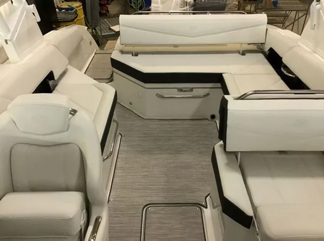 Slide: The Image of Cobalt R6 Surf 2025 - 6