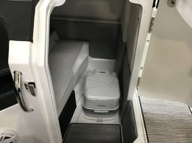 Slide: The Image of Cobalt R6 Surf 2025 - 7