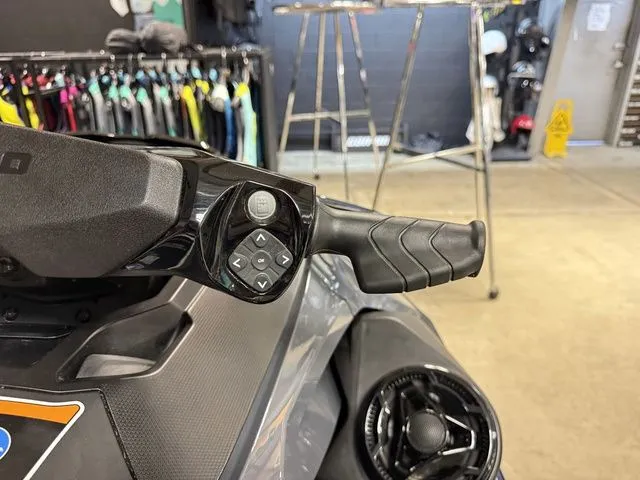 Slide: The Image of Sea-Doo GTX 170 iBR and iDF 2026 - 11