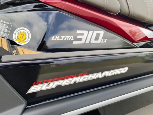 Slide: The Image of Kawasaki Jet Ski Ultra 310 2026 - 10