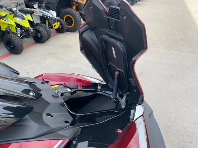 Slide: The Image of Kawasaki Jet Ski Ultra 310 2026 - 19