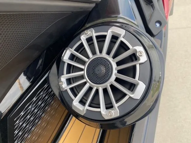 Slide: The Image of Kawasaki Jet Ski Ultra 310 2026 - 21