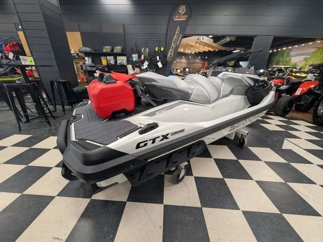 Slide: The Image of Sea-Doo GTX Limited 325 2026 - 8