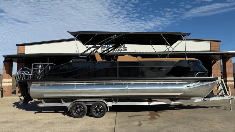 The Image of Harris Grand Mariner 250 2024 - 1