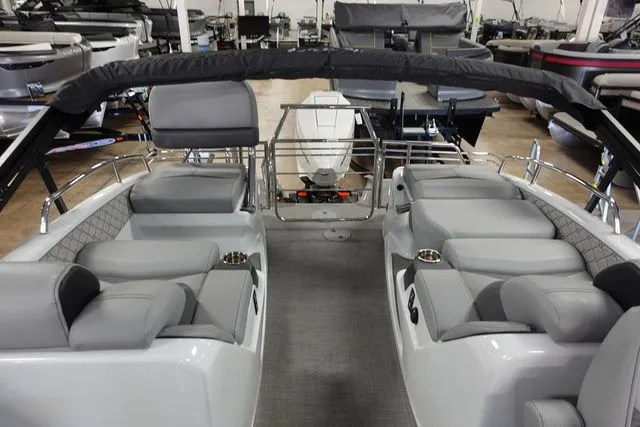 Slide: The Image of Manitou LX 23 SRW Single Engine 2023 - 10