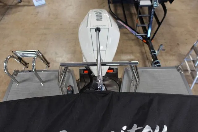 Slide: The Image of Manitou LX 23 SRW Single Engine 2023 - 14