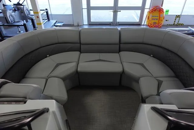 Slide: The Image of Manitou LX 23 SRW Single Engine 2023 - 6