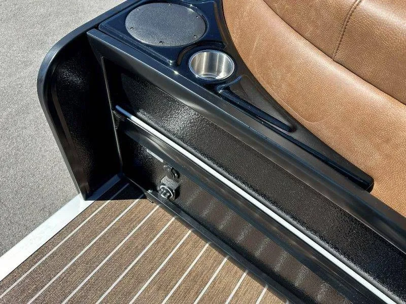 Slide: The Image of Premier 270 Intrigue RF-CL 2026 - 100