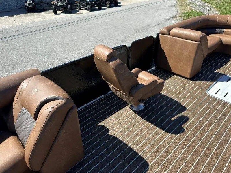 Slide: The Image of Premier 270 Intrigue RF-CL 2026 - 107