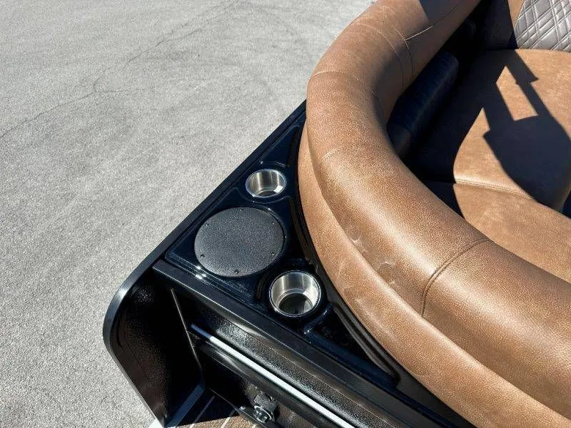 Slide: The Image of Premier 270 Intrigue RF-CL 2026 - 112