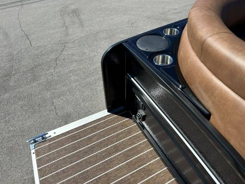 Slide: The Image of Premier 270 Intrigue RF-CL 2026 - 116