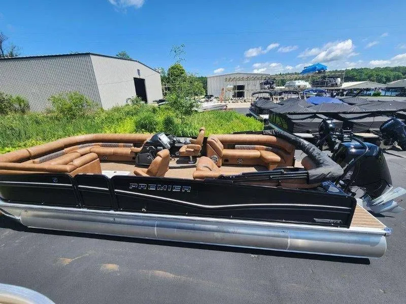 Slide: The Image of Premier 270 Intrigue RF-CL 2026 - 118