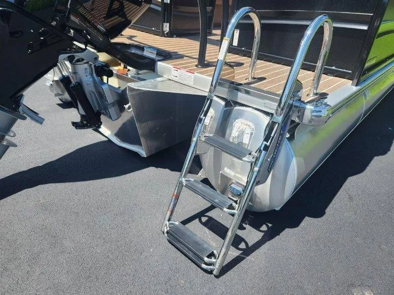 Slide: The Image of Premier 270 Intrigue RF-CL 2026 - 19