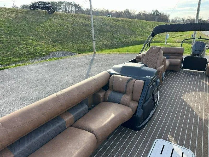 Slide: The Image of Premier 270 Intrigue RF-CL 2026 - 45