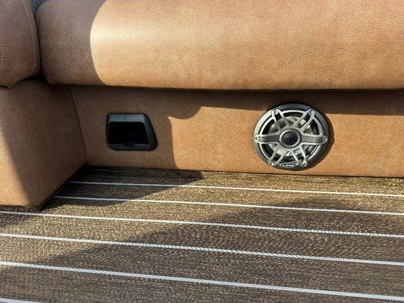 Slide: The Image of Premier 270 Intrigue RF-CL 2026 - 49