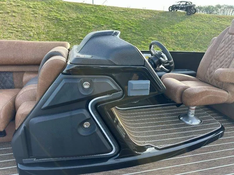 Slide: The Image of Premier 270 Intrigue RF-CL 2026 - 50