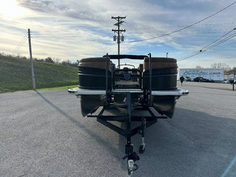 Slide: The Image of Premier 270 Intrigue RF-CL 2026 - 53