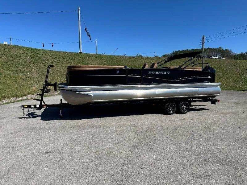 Slide: The Image of Premier 270 Intrigue RF-CL 2026 - 85