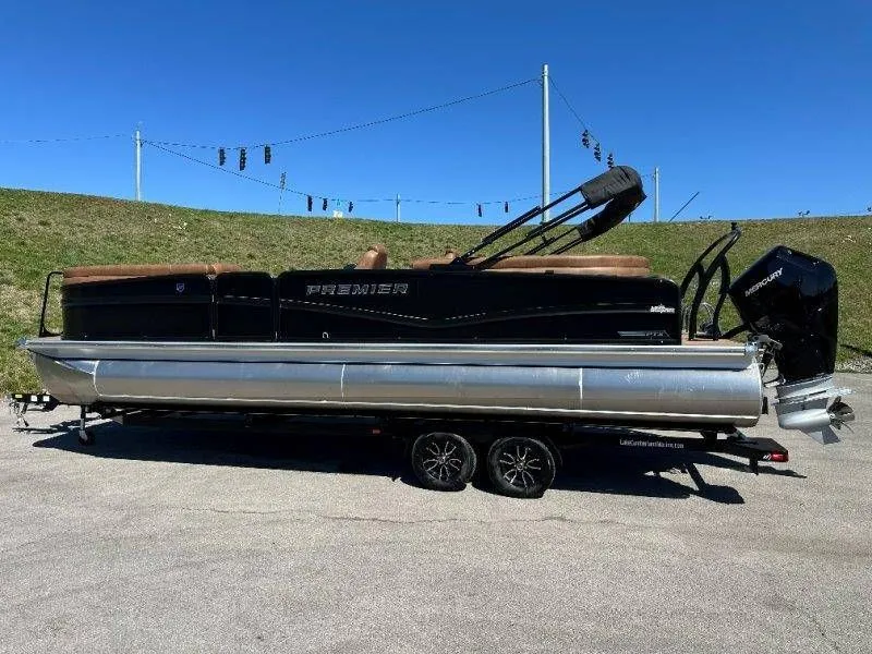 Slide: The Image of Premier 270 Intrigue RF-CL 2026 - 86