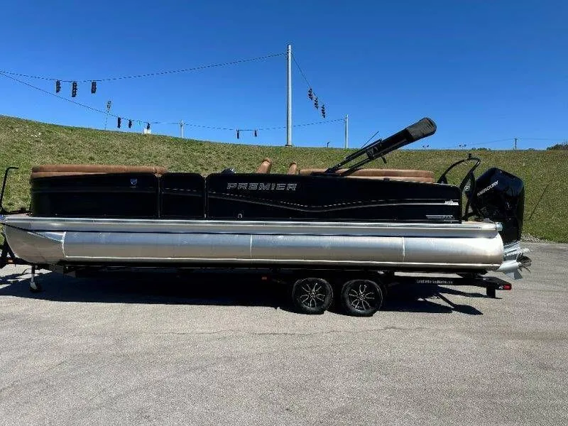 Slide: The Image of Premier 270 Intrigue RF-CL 2026 - 88