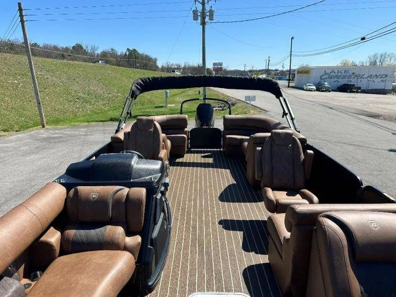 Slide: The Image of Premier 270 Intrigue RF-CL 2026 - 94