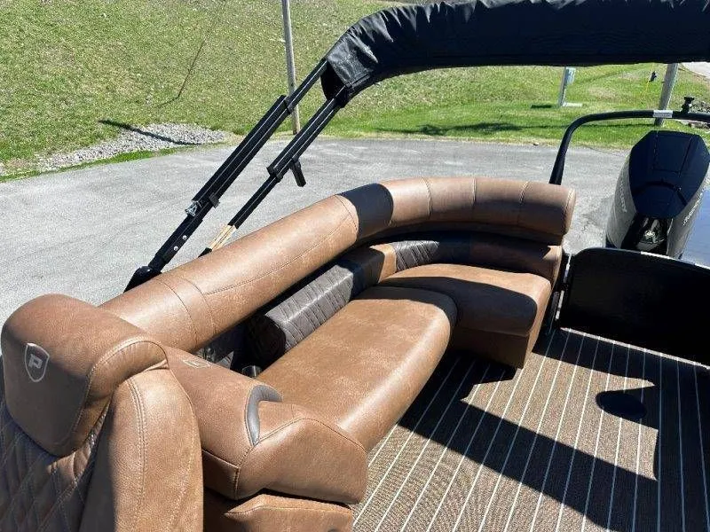 Slide: The Image of Premier 270 Intrigue RF-CL 2026 - 99