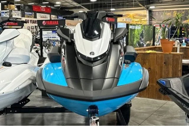 Slide: The Image of Yamaha FX SVHO W/AUDIO-BLACK/CYA 2025 - 19