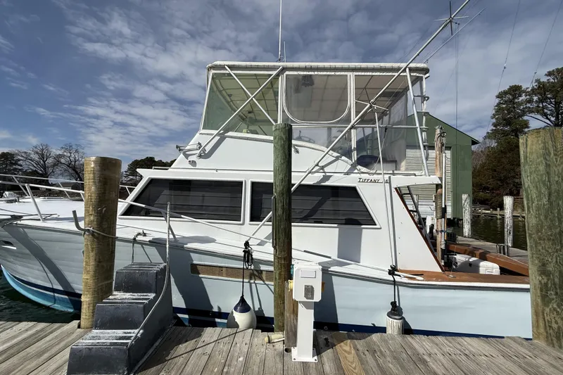 Slide: The Image of Tiffany 46 Port side - 3