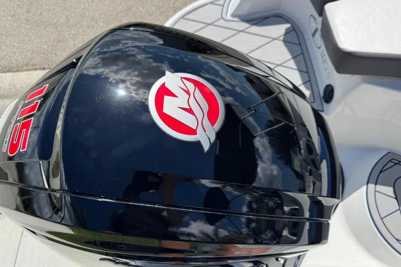 Slide: The Image of 2024 Tahoe 185 S boat with Mercury 115 Pro XS outboard motor. - 35