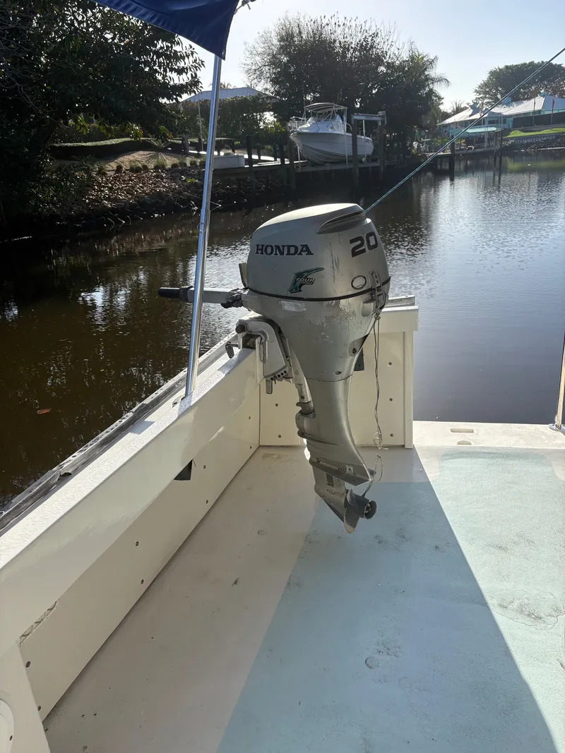 Slide: The Image of Wilbur 38 Flybridge 1983 - 14