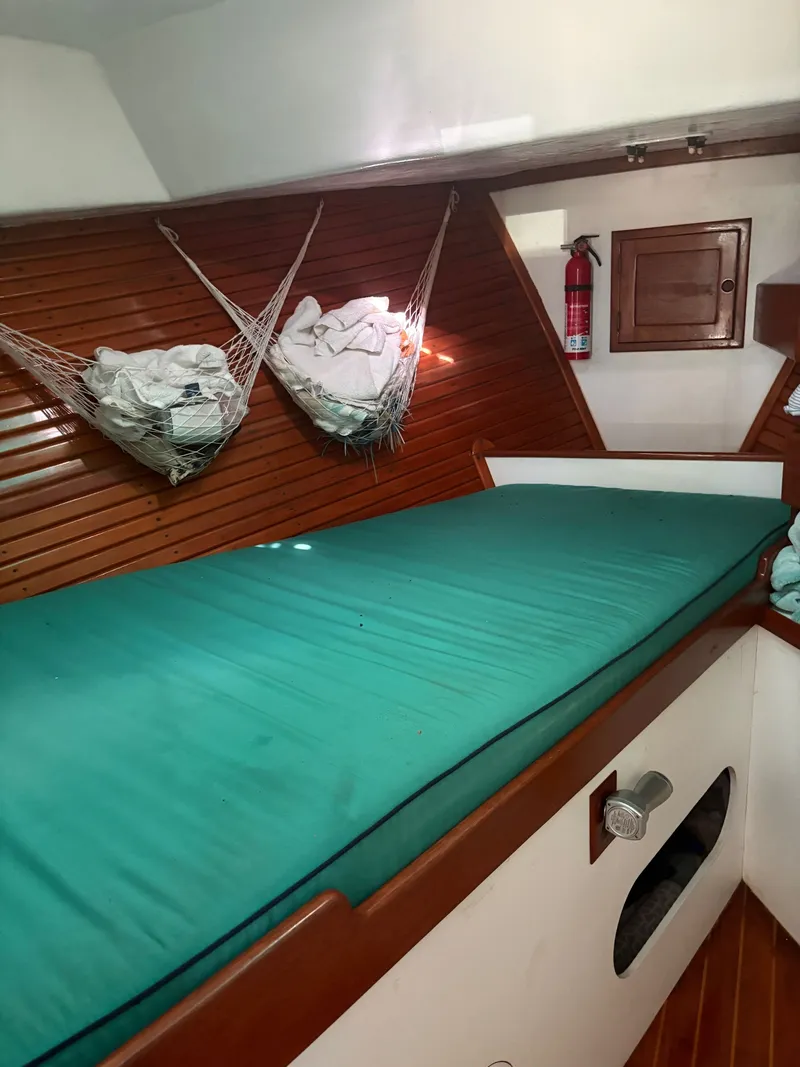 Slide: The Image of Wilbur 38 Flybridge 1983 - 21