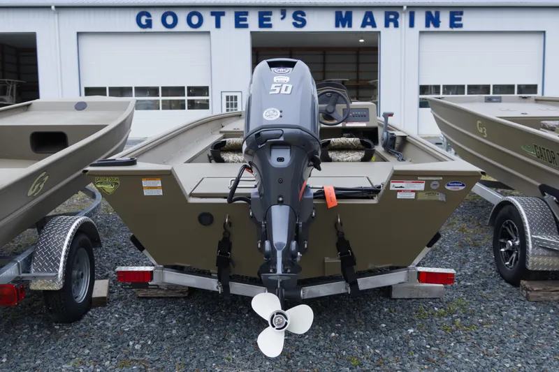 Slide: The Image of 2026 G3 Gator Tough 17 SC boat at Gootee's Marine dealership. - 3