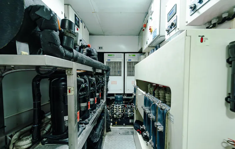 Slide: The Image of Custom 100 2012 - 55