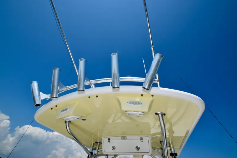 Slide: The Image of T-Top Rocket Launcher & T-Top Matches Hull Sides - 19