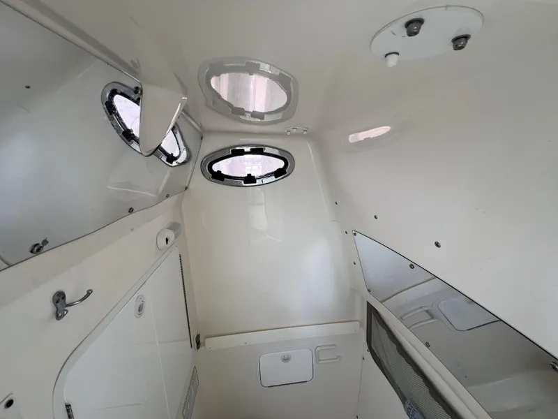 Slide: The Image of Inside Console - 28