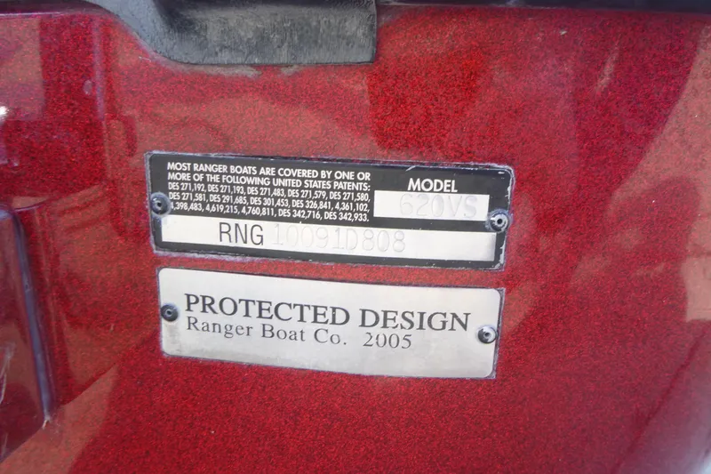 Slide: The Image of 2008 Ranger 620 VS boat model plate with patent information and protected design label. - 6