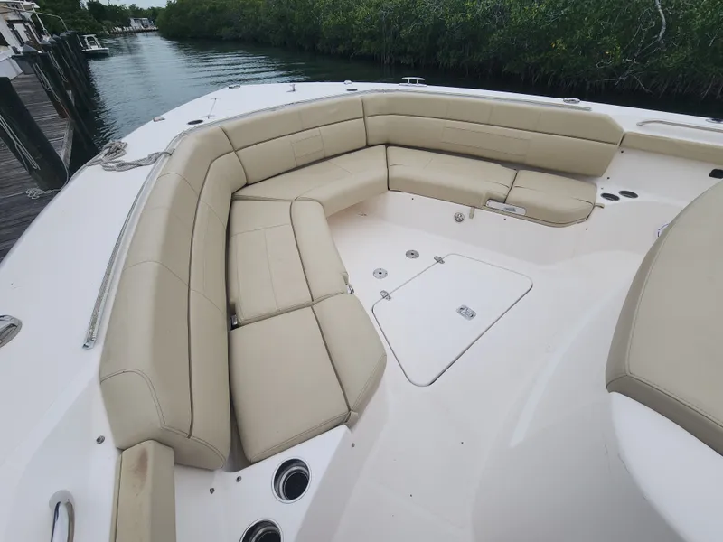 Slide: The Image of 2017 PURSUIT 408 S - Image 20 - 20