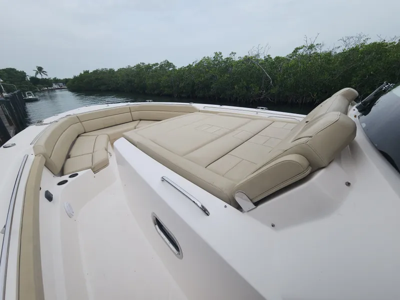 Slide: The Image of 2017 PURSUIT 408 S - Image 21 - 21