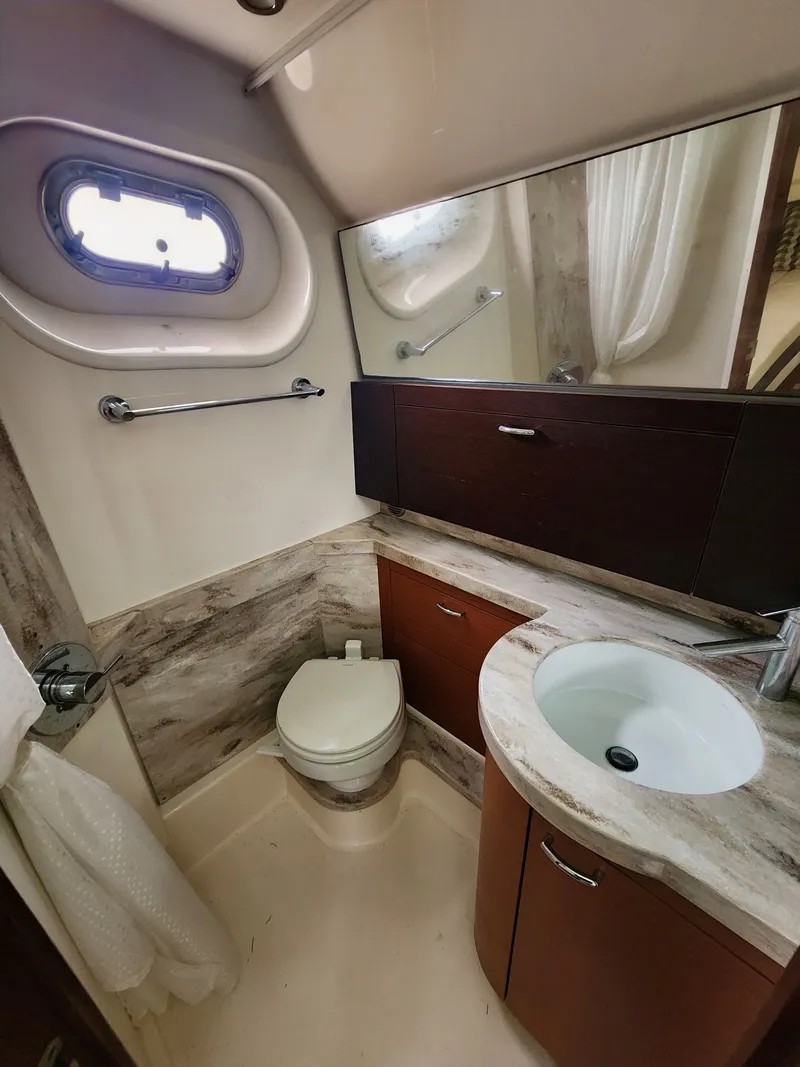 Slide: The Image of 2017 PURSUIT 408 S - Image 28 - 28