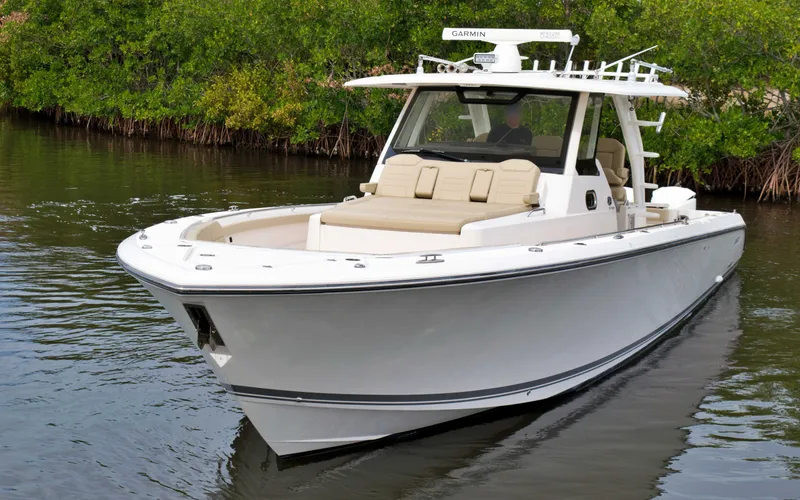 Slide: The Image of 2017 PURSUIT 408 S - Image 3 - 3