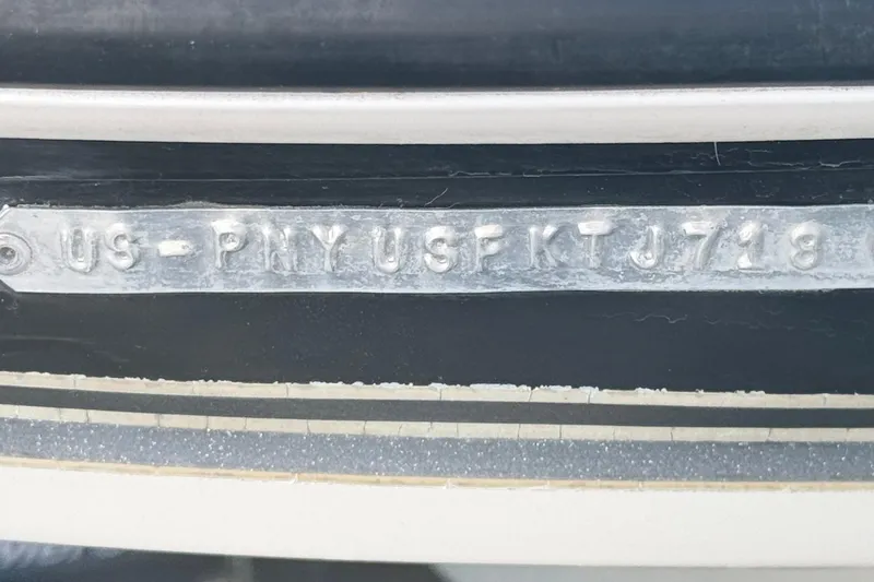 Slide: The Image of Hull identification number on 2018 Stingray 208 LS boat. - 30