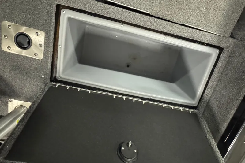 Slide: The Image of Storage compartment in 2020 Tracker Targa V-19 Combo Tournament Edition boat. - 24