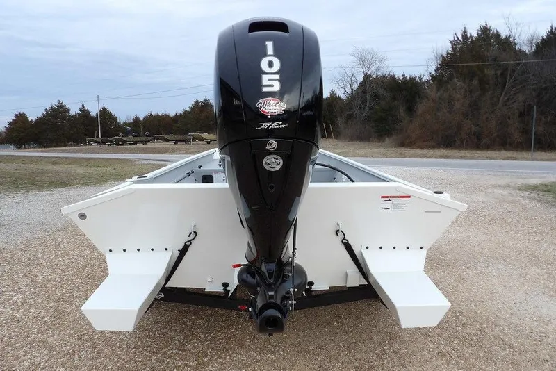 Slide: The Image of 2026 Crestliner 1870 Retriever FCC boat with powerful 105 HP outboard motor. - 6