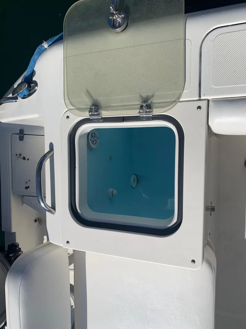 Slide: The Image of Bait Tank - 8