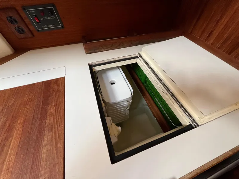 Slide: The Image of Galley area of a 1988 Sabre 34 MK II yacht. - 9
