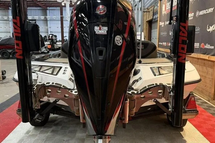 Slide: The Image of 2020 Ranger Z520L boat with Talon anchors in a showroom setting. - 8