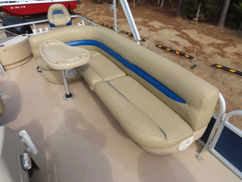 Slide: The Image of Sun Tracker Fishin Barge 20 2013 - 19