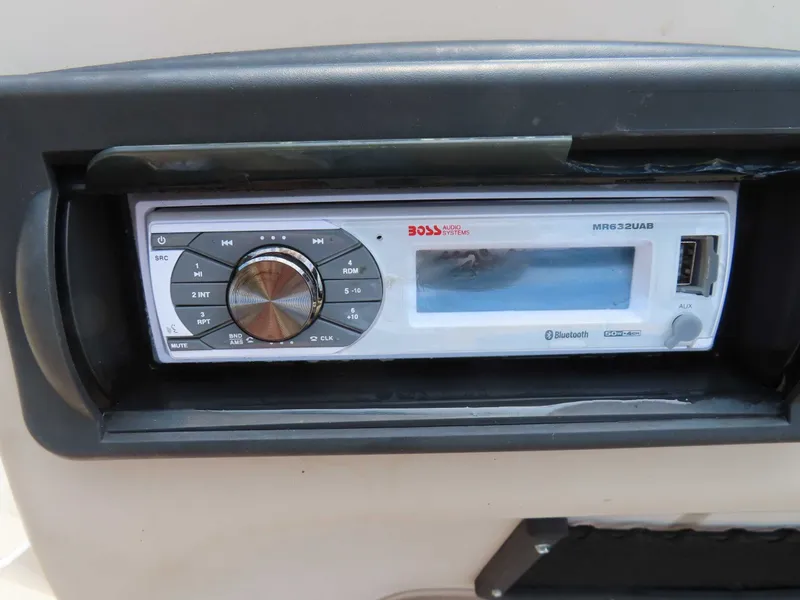 Slide: The Image of Sun Tracker Fishin Barge 20 2013 - 23