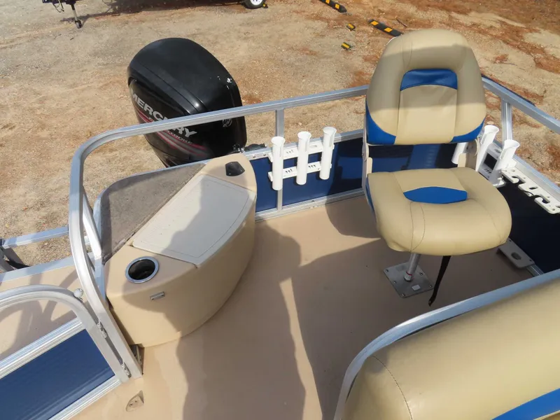 Slide: The Image of Sun Tracker Fishin Barge 20 2013 - 29