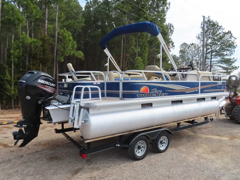 Slide: The Image of Sun Tracker Fishin Barge 20 2013 - 3